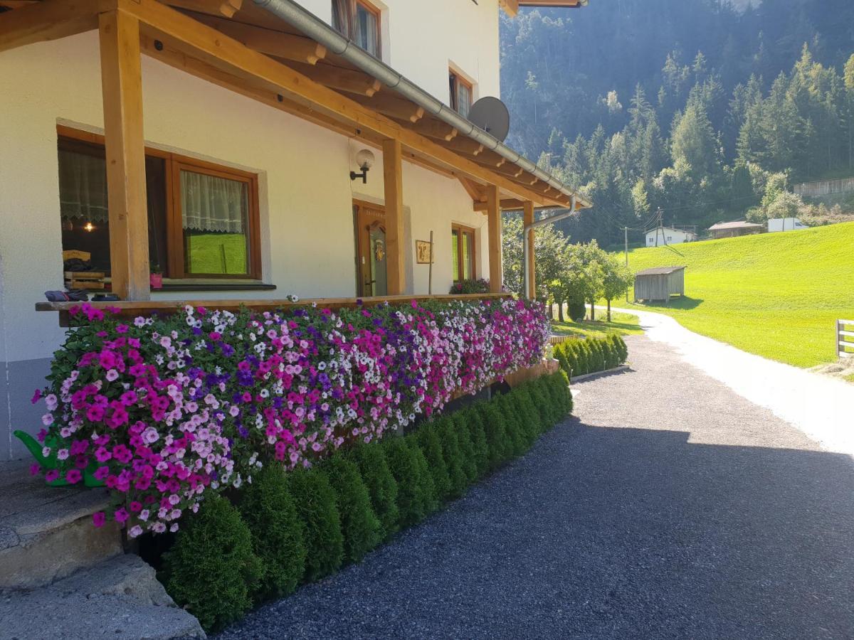 Ferienhof Bichlhof Arzl im Pitztal Exterior foto